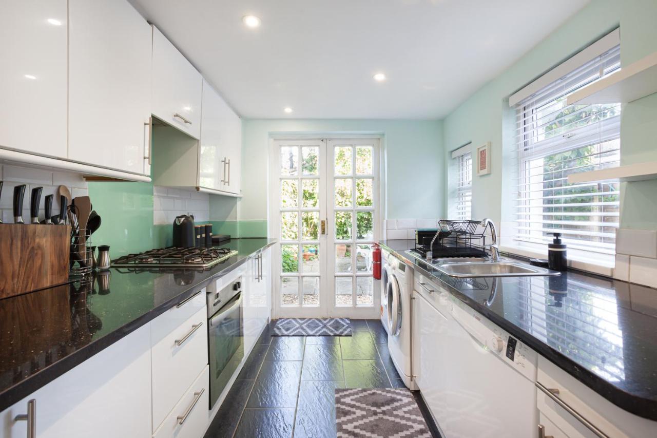 King Bd, Spacious 4bd Victorian In Hove, 5 Mins From Beach! *