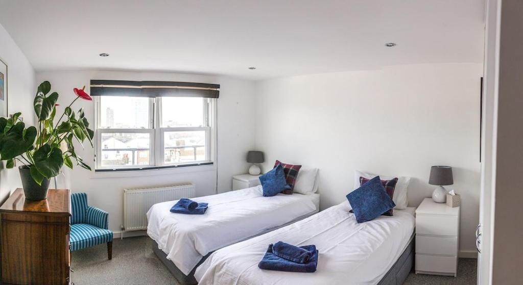 Seabrighton Penthouse With Private Sea View Roof Terraces