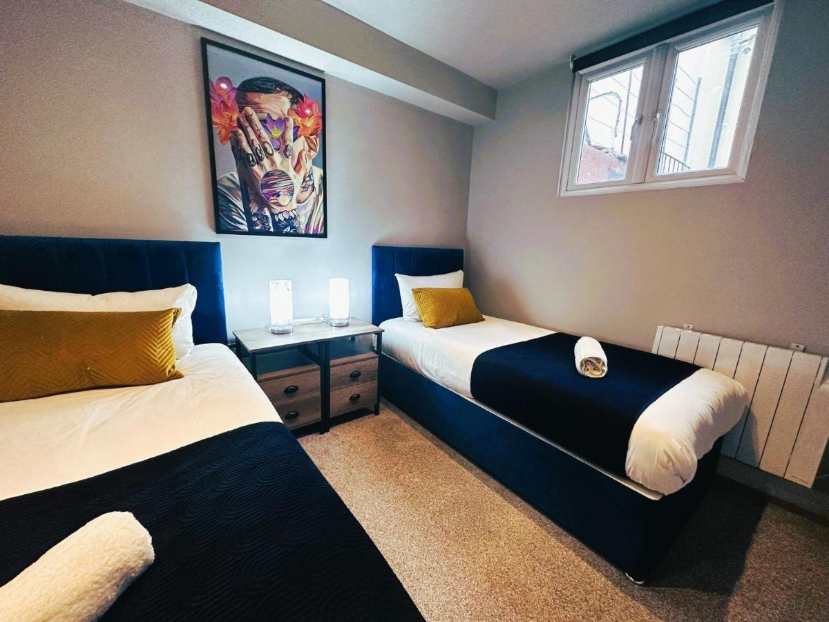 Flash Sale Funky Sleep 16 Guests Apartment