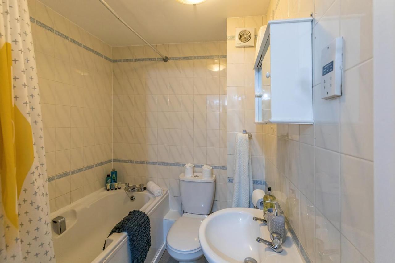 Luxury Hollywood Getaway In The Heart Of The Apartment Brighton