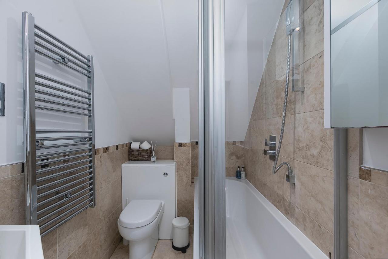Lanes 3br *