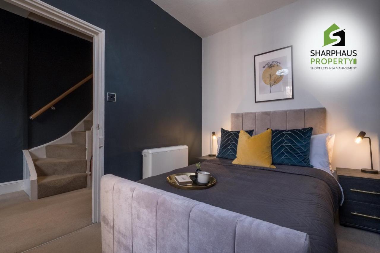 Apartment Charming Luxury 3bed In A Prime Location By Sharphaus Short Lets & Serviced Management *