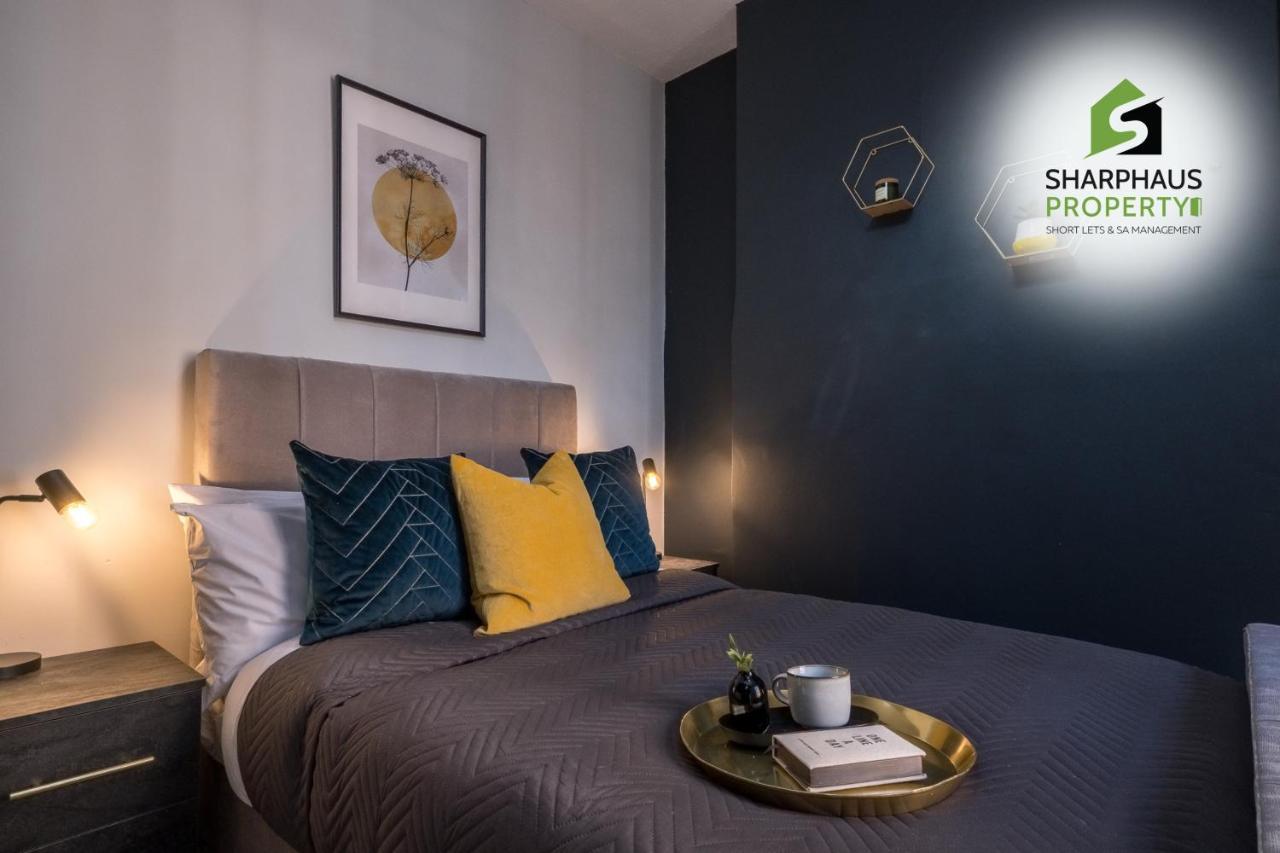 Charming Luxury 3bed In A Prime Location By Sharphaus Short Lets & Serviced Management Apartment *