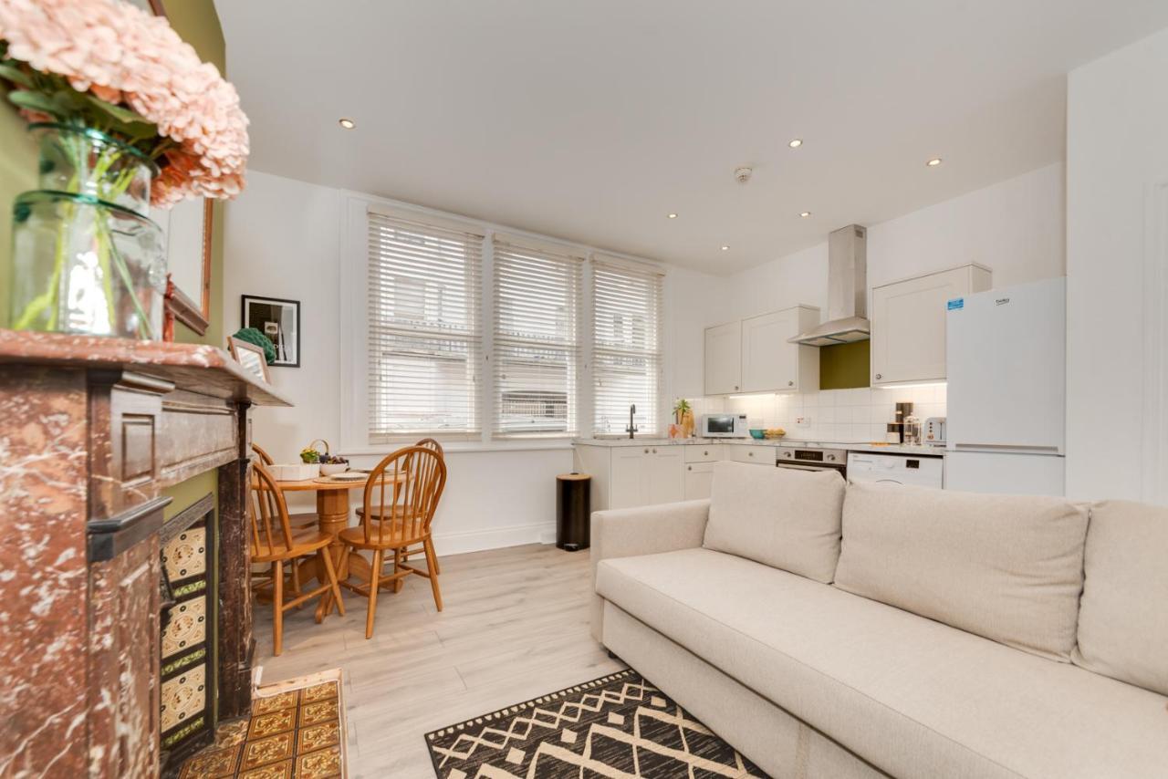 Number7, 3 Minutes To The Beach, Super King Beds, Part Of Burlington-escapes Apartment