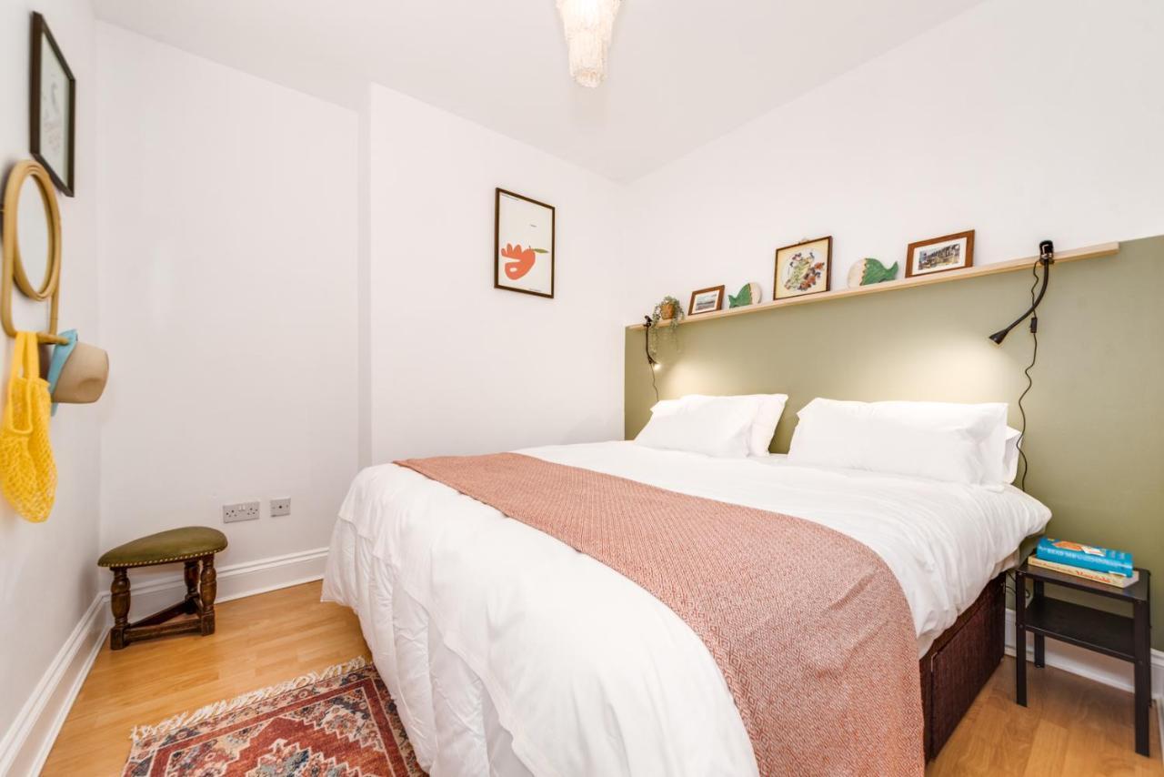 Number7, 3 Minutes To The Beach, Super King Beds, Part Of Burlington-escapes Apartment *