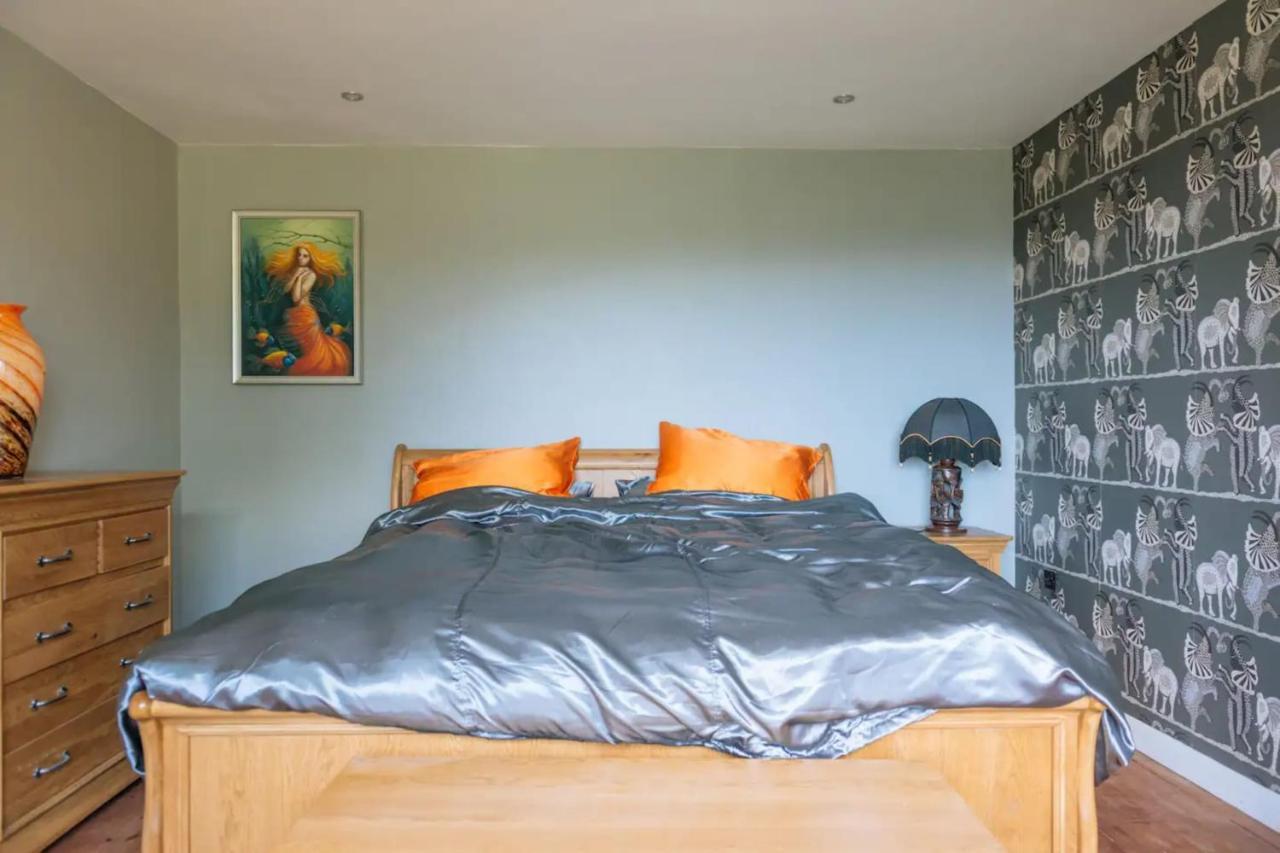 Lush & Spacious 3bd House - East Brighton