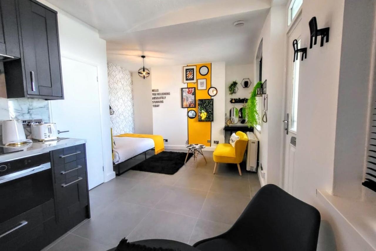 Innit Windsor Apartment *