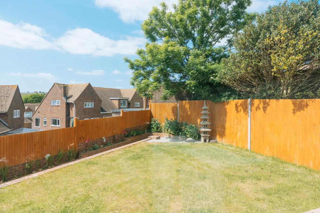 Lush & Spacious 3bd House - East Holiday home *