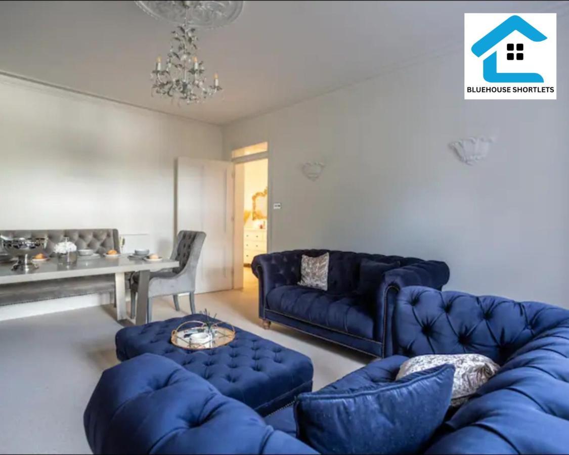 Three-bedroom At Bluehouse Short Lets In With Garden For Family Relaxation Apartment Brighton
