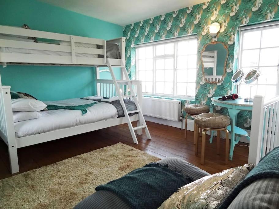 Mermaid House - Close To Beach - By Crown Gardens * Brighton