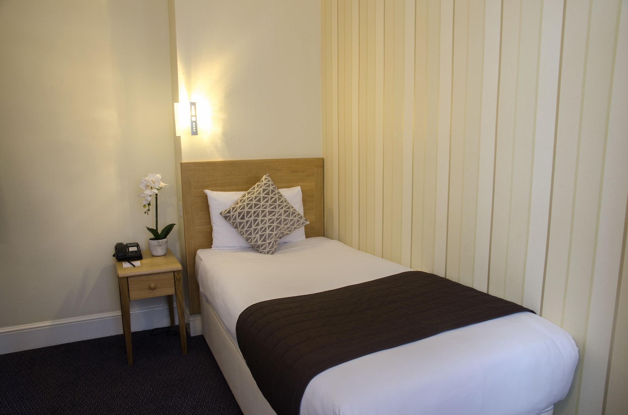 Kings Hotel 3*