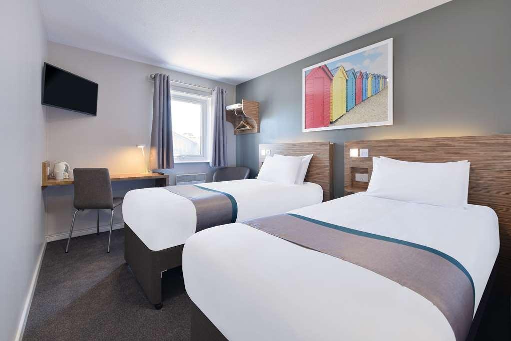Hotel Travelodge Seafront 3*