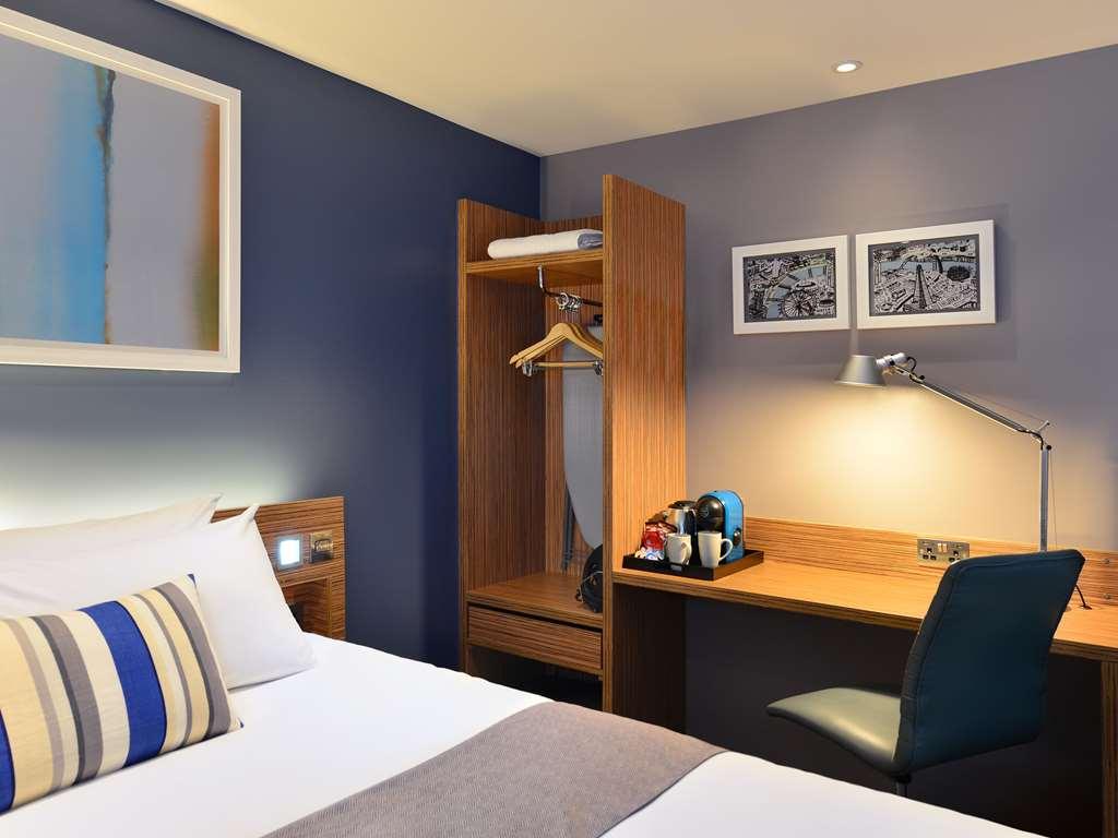 Travelodge Seafront 3*