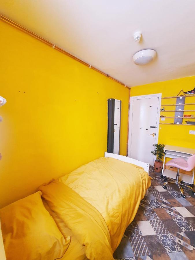 Apartment Journeyman's Hideaway *