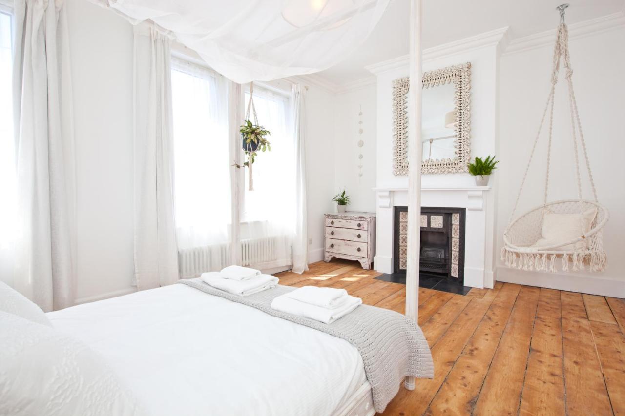 Holiday home Spacious Retreat With Sunny Garden *