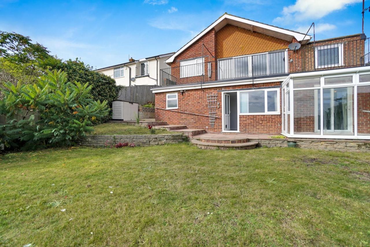 Saltdean Seaview 2 With Free On Street Parking Apartment *