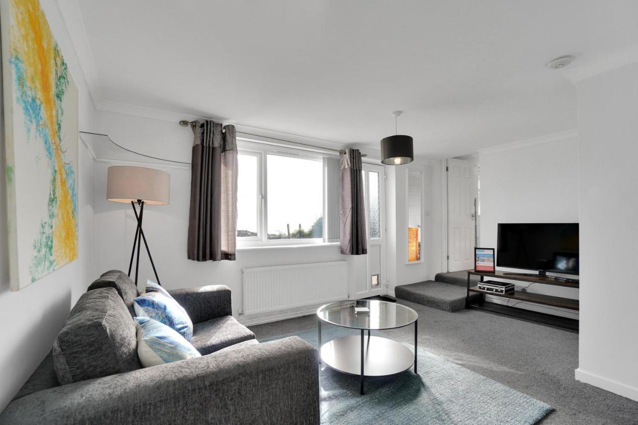 Saltdean Seaview 2 With Free On Street Parking Apartment *