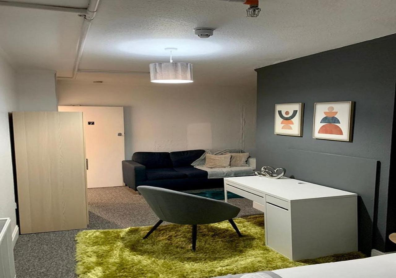 Aparthotel Mollyinn Central