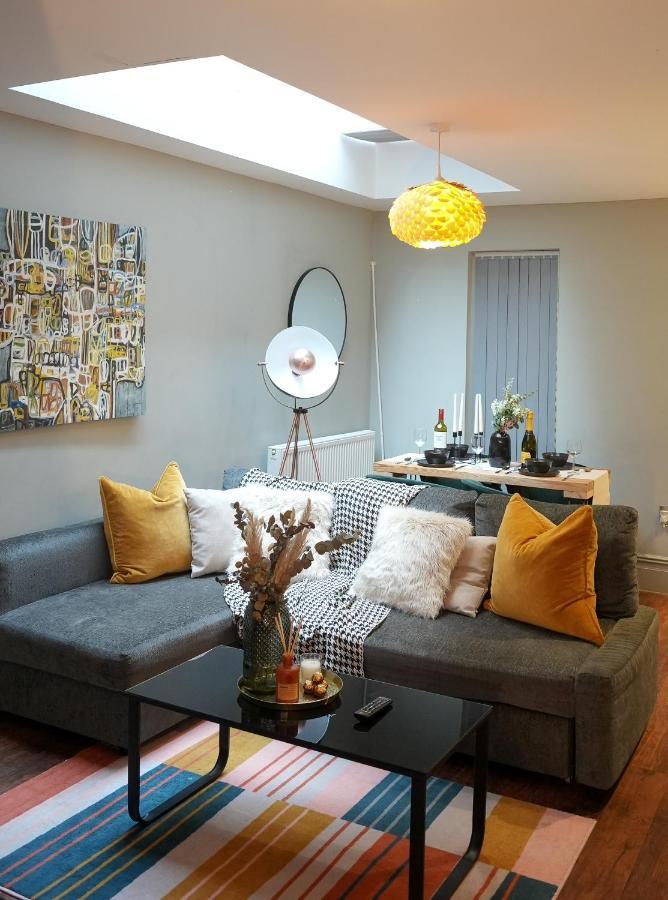 Stunning Seaside 2-bedroom Townhouse With Patio, Sleeps 6 Holiday home *