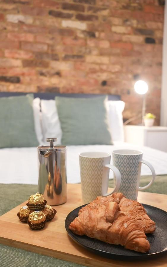 Stunning Seaside 2-bedroom Townhouse With Patio, Sleeps 6 Holiday home Brighton