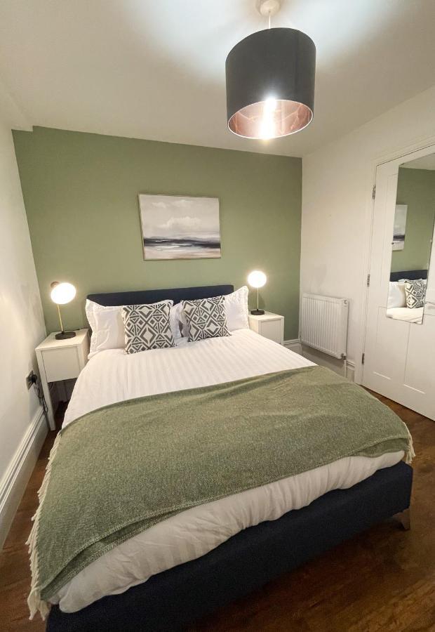 Stunning Seaside 2-bedroom Townhouse With Patio, Sleeps 6 Holiday home