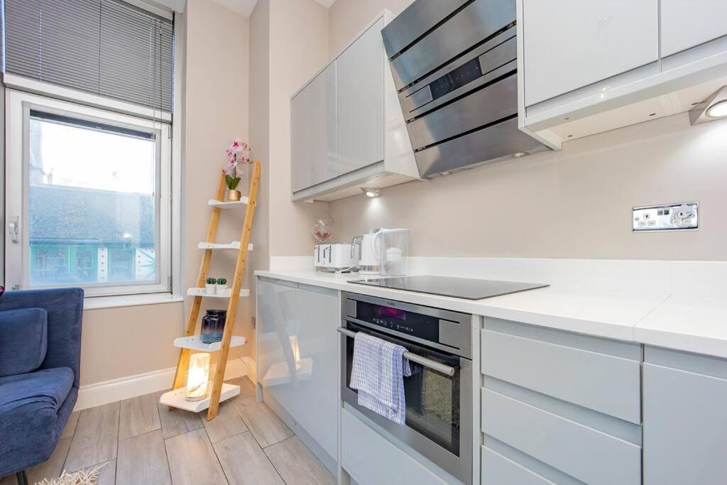 Flash Sale Centre Seafront 2 Bedroom Flat Bn1gre10 Brighton
