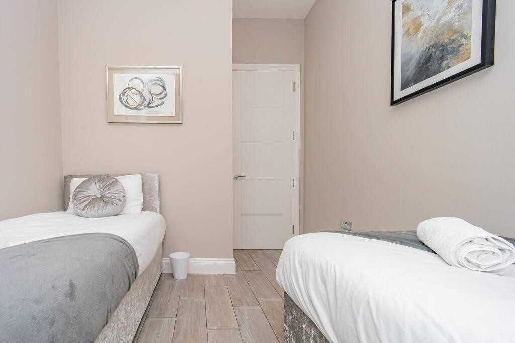 Flash Sale Centre Seafront 2 Bedroom Flat Bn1gre10 *