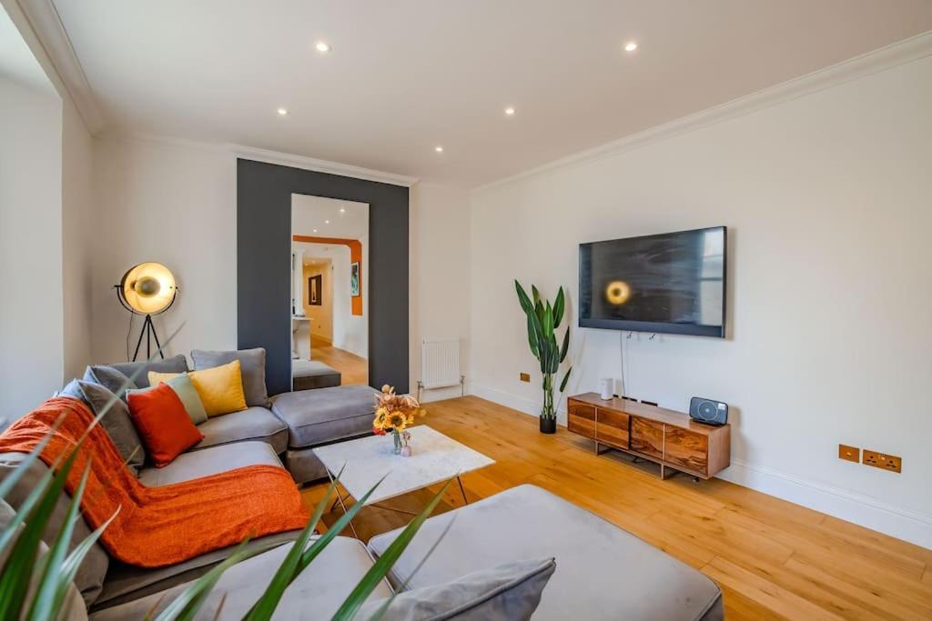 Free Parking Space 1 Car I I Two Bedroom I Sleep 6 Guests I Super Location Brighton