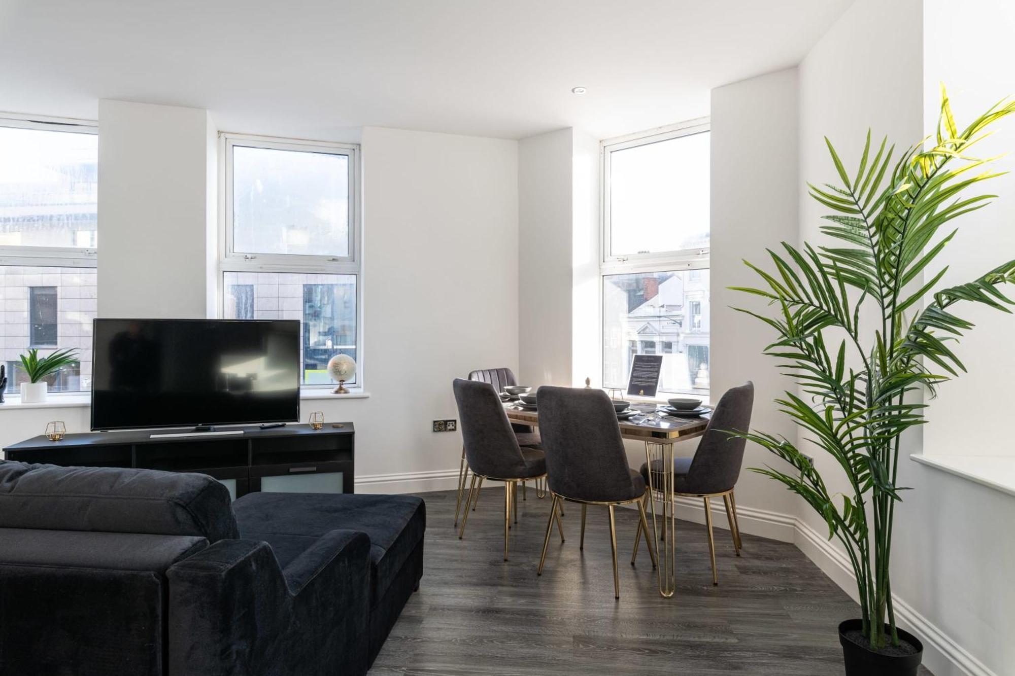 Stylish Central Studio Modern Luxury