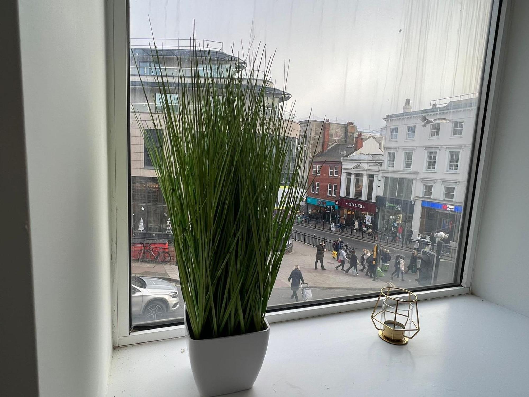 Stylish Central Studio Modern Luxury Apartment Brighton