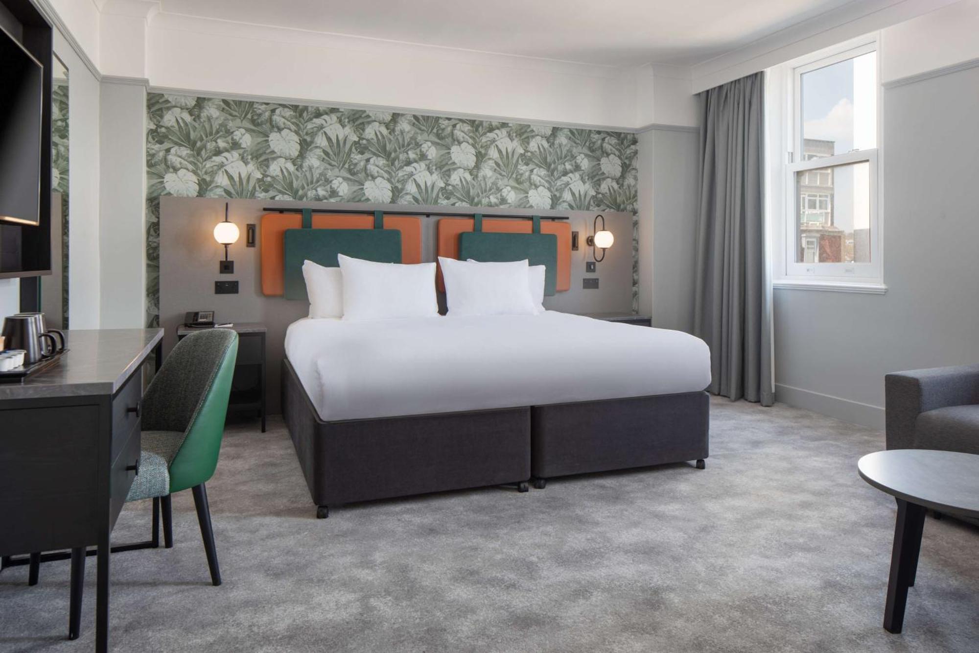 Hotel Doubletree By Hilton Metropole 4*