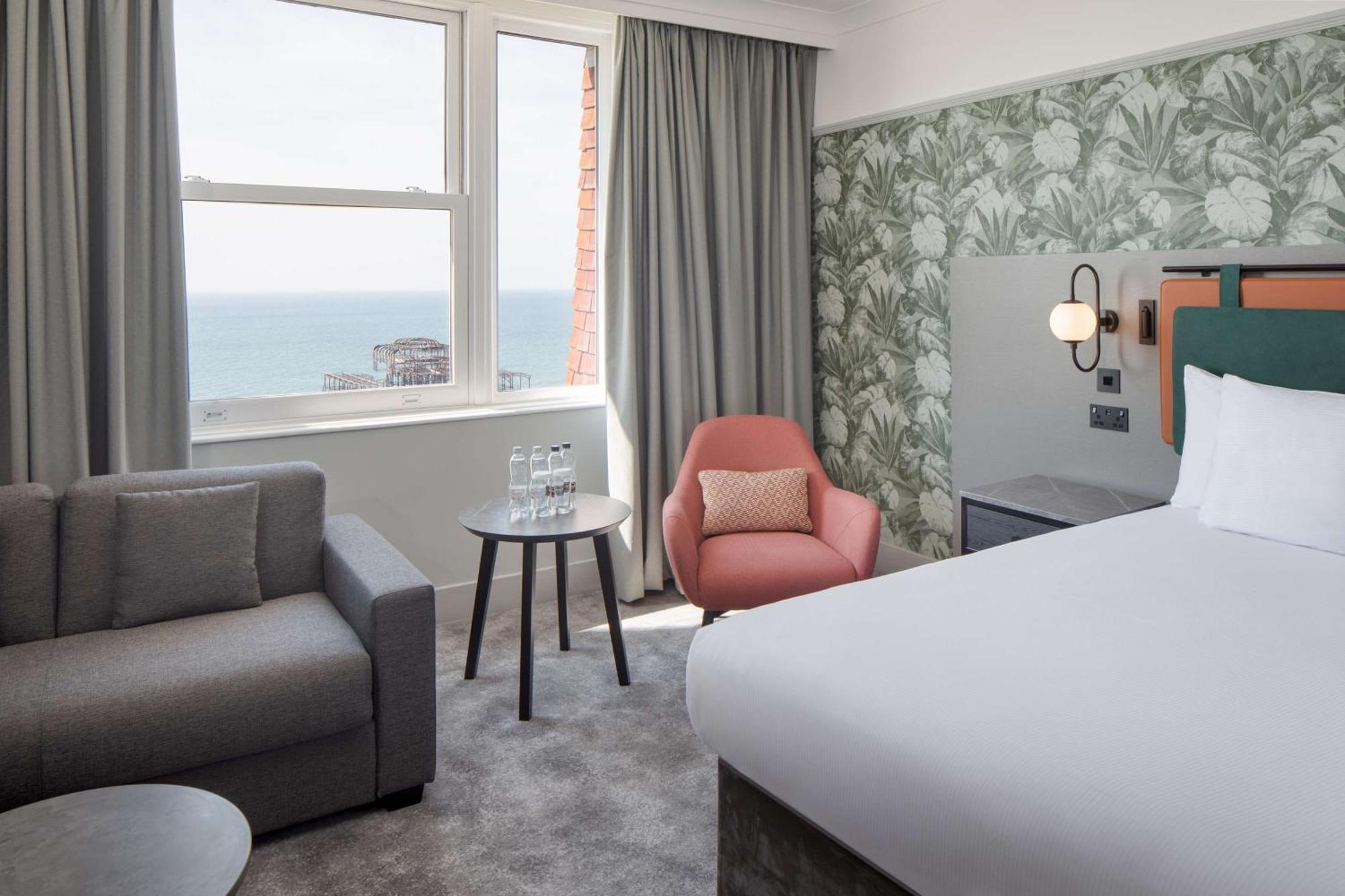 Doubletree By Hilton Metropole Hotel 4*