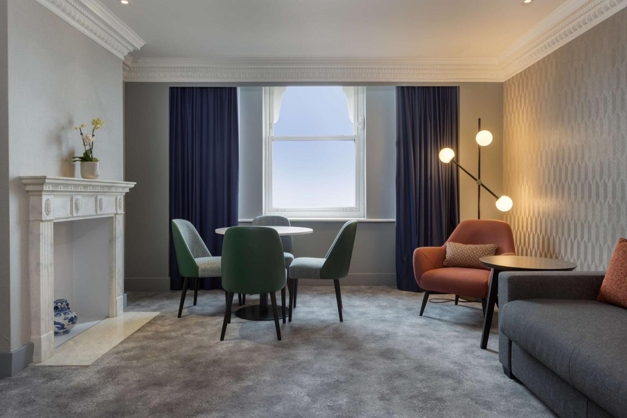 Doubletree By Hilton Metropole 4*