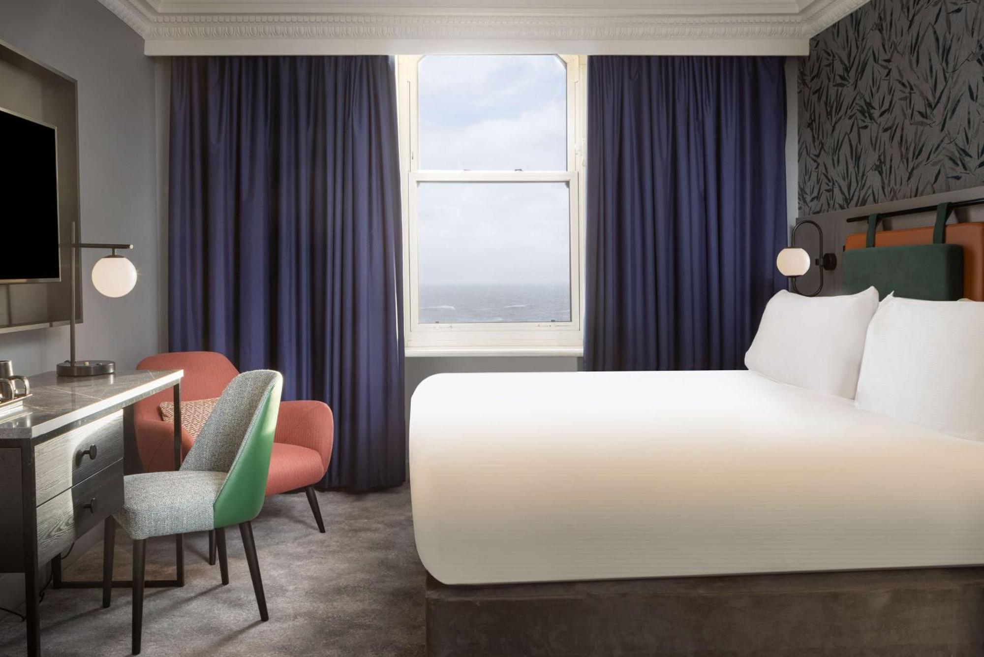 Doubletree By Hilton Metropole Hotel 4*