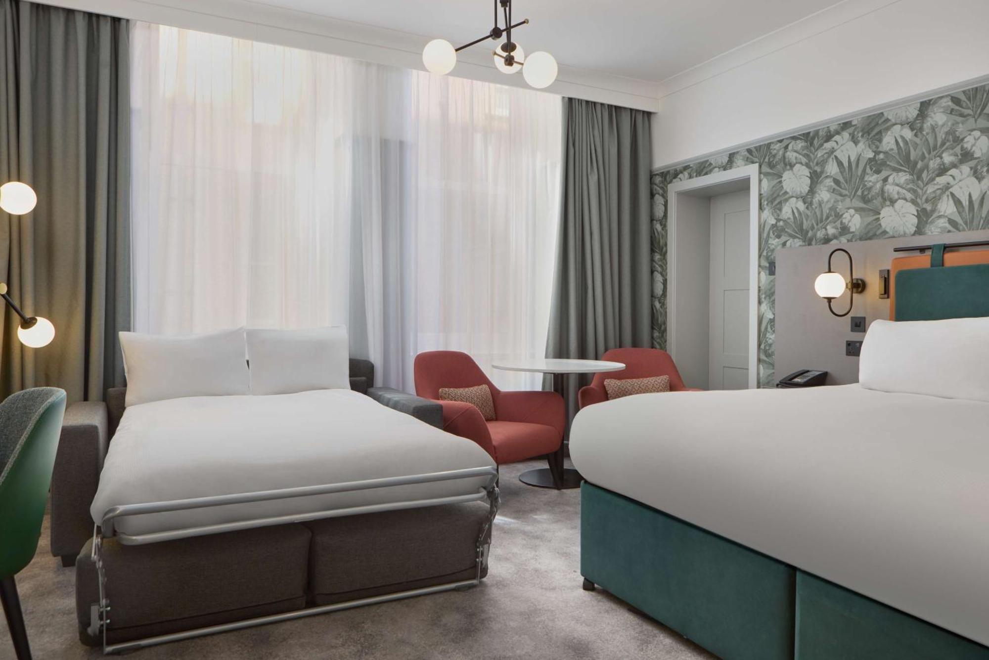 Hotel Doubletree By Hilton Metropole 4*