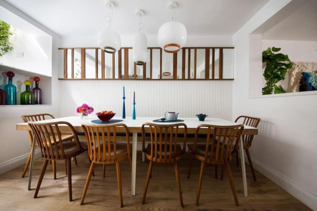 Large Townhouse Just 2 Minutes From The Sea/i360!