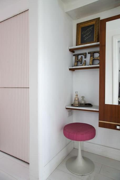 Large Townhouse Just 2 Minutes From The Sea/i360! Holiday home Brighton