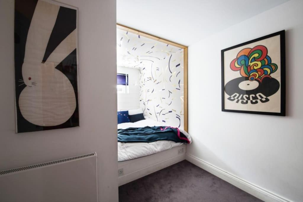 Large Townhouse Just 2 Minutes From The Sea/i360!