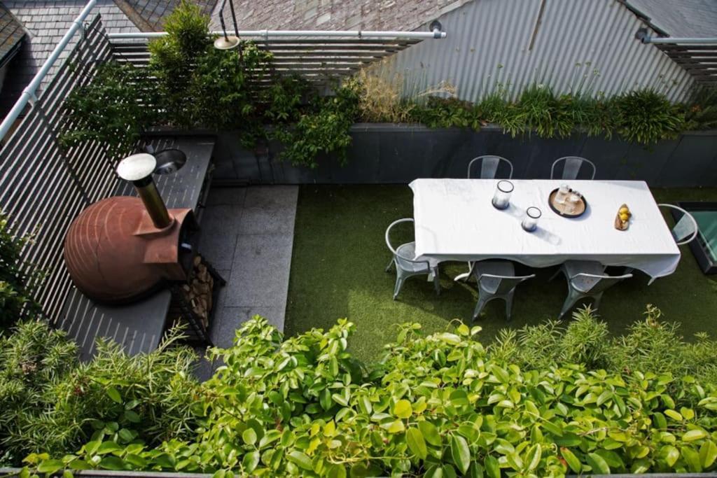 Large Townhouse Just 2 Minutes From The Sea/i360! Holiday home