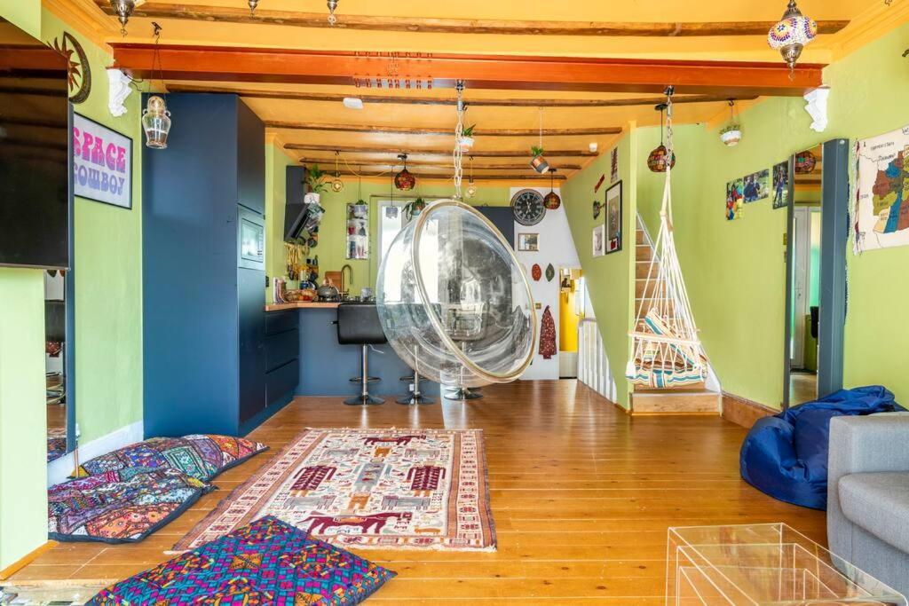 Journeyman's Hideaway Apartment *