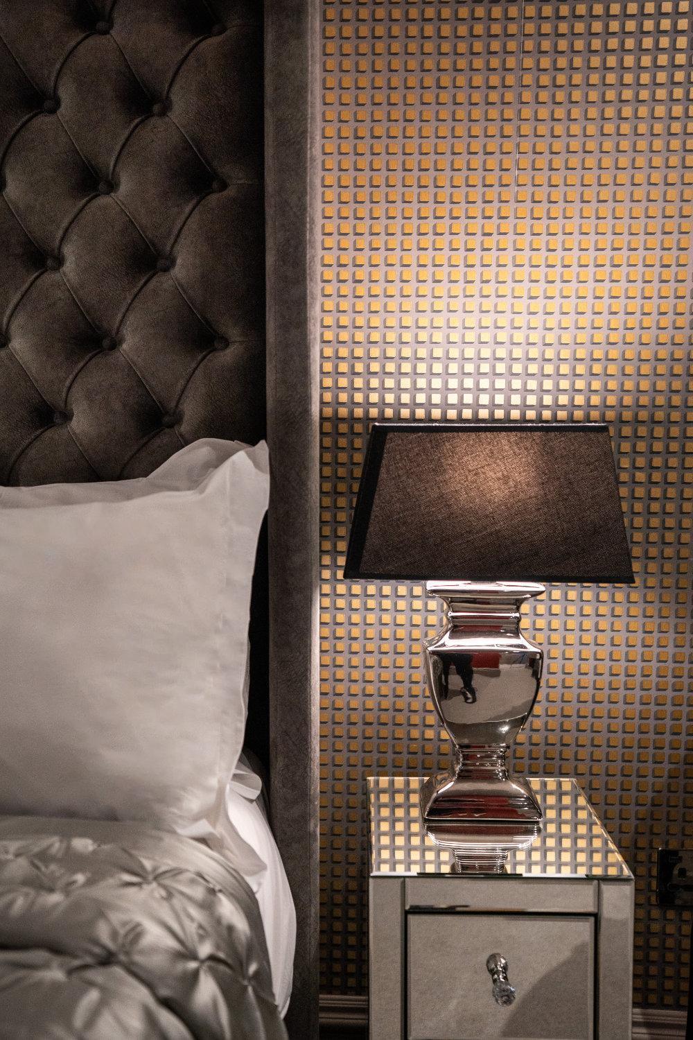 Hotel Square Townhouse 4*