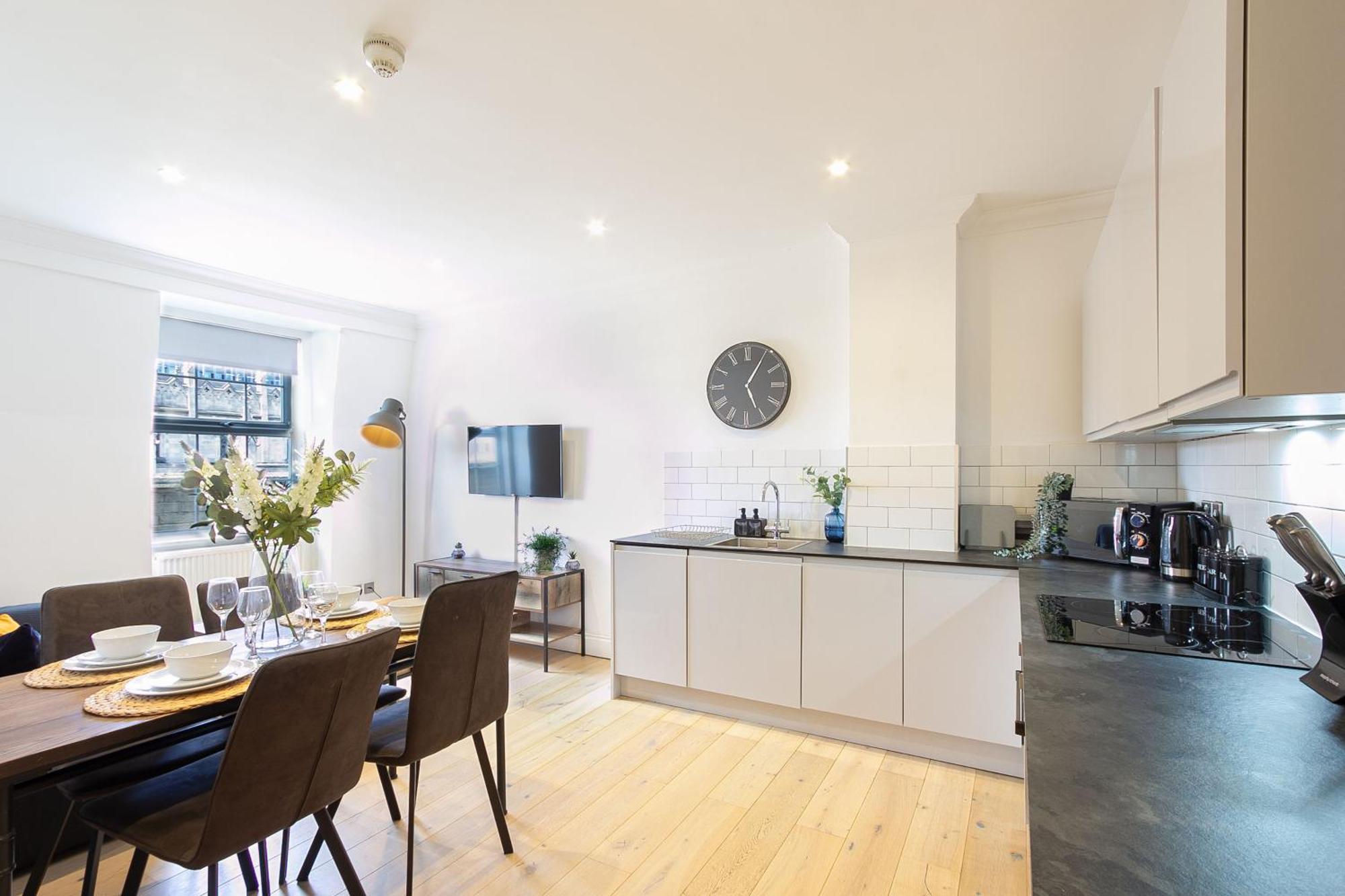 Apartment Cosy 2 Bedroom - Near & Shops!