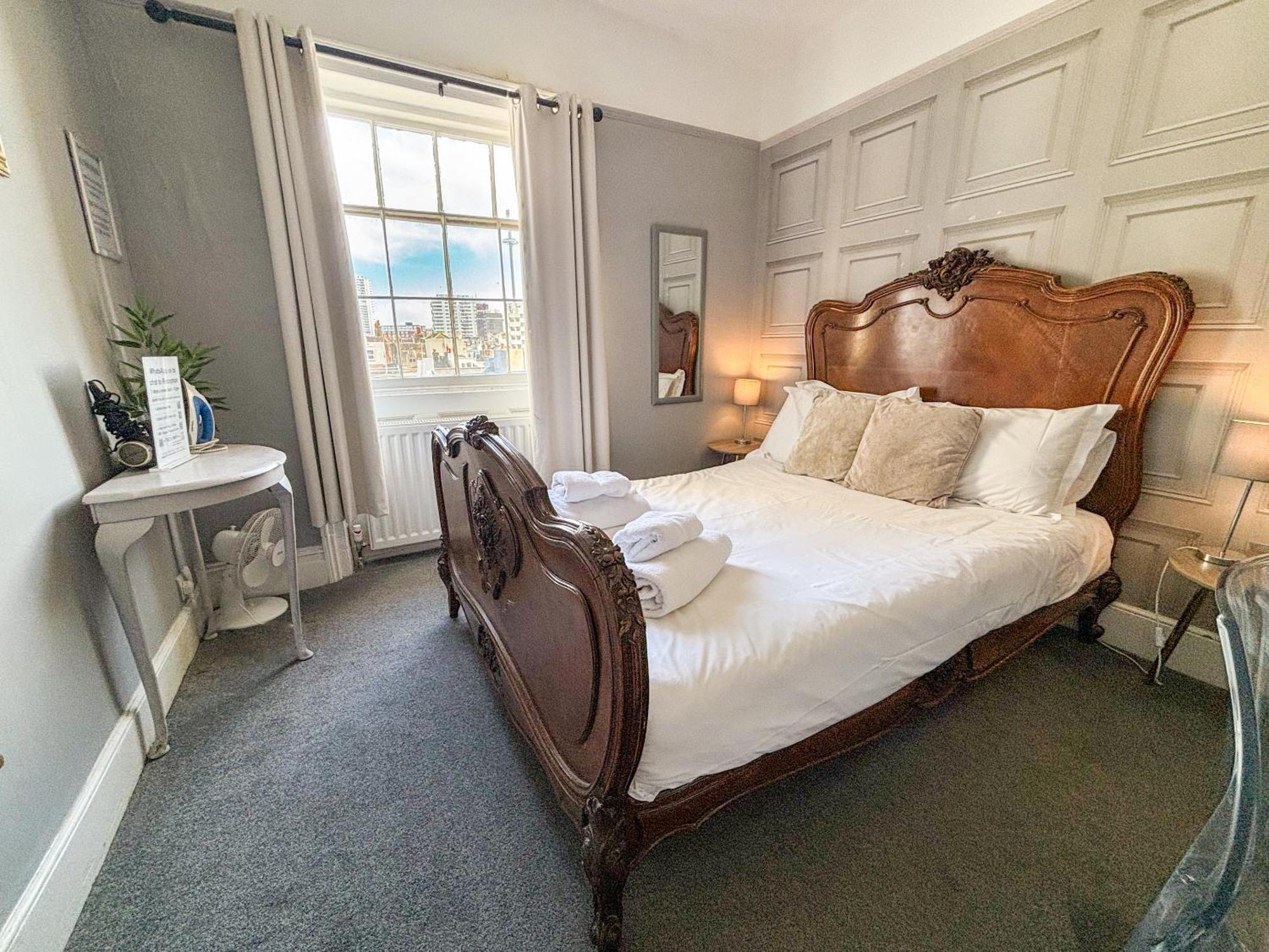 X Brunswick Square Hotel