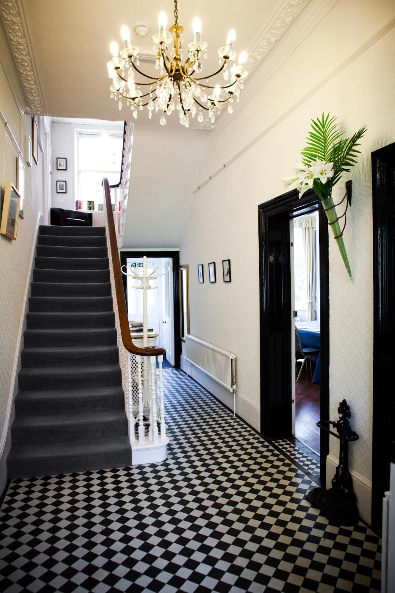 Guest house The Claremont Brighton