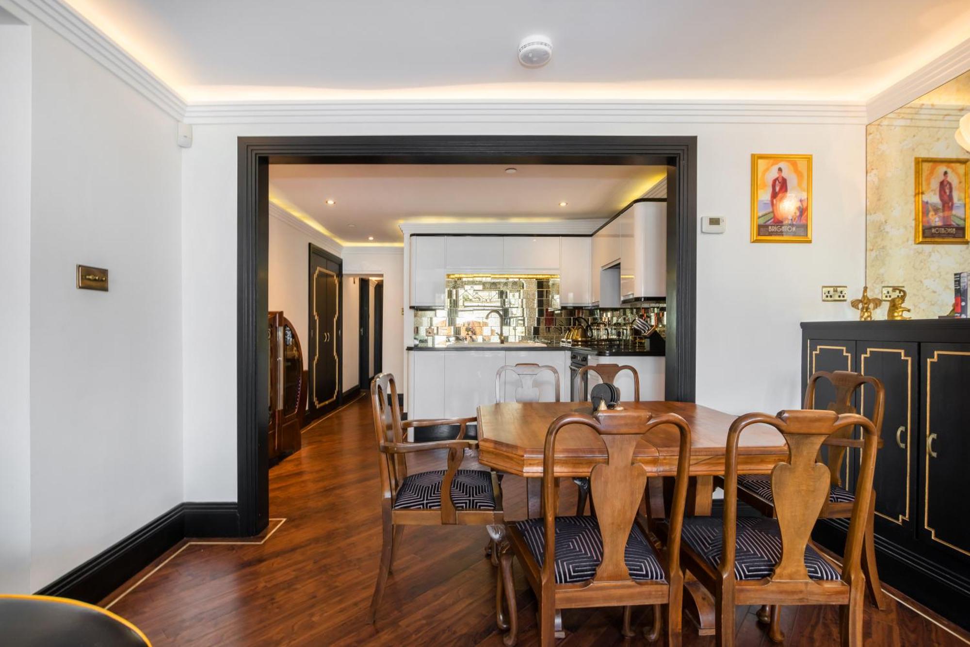 Holiday home Eastcliff House & The Art Deco Flat Brighton