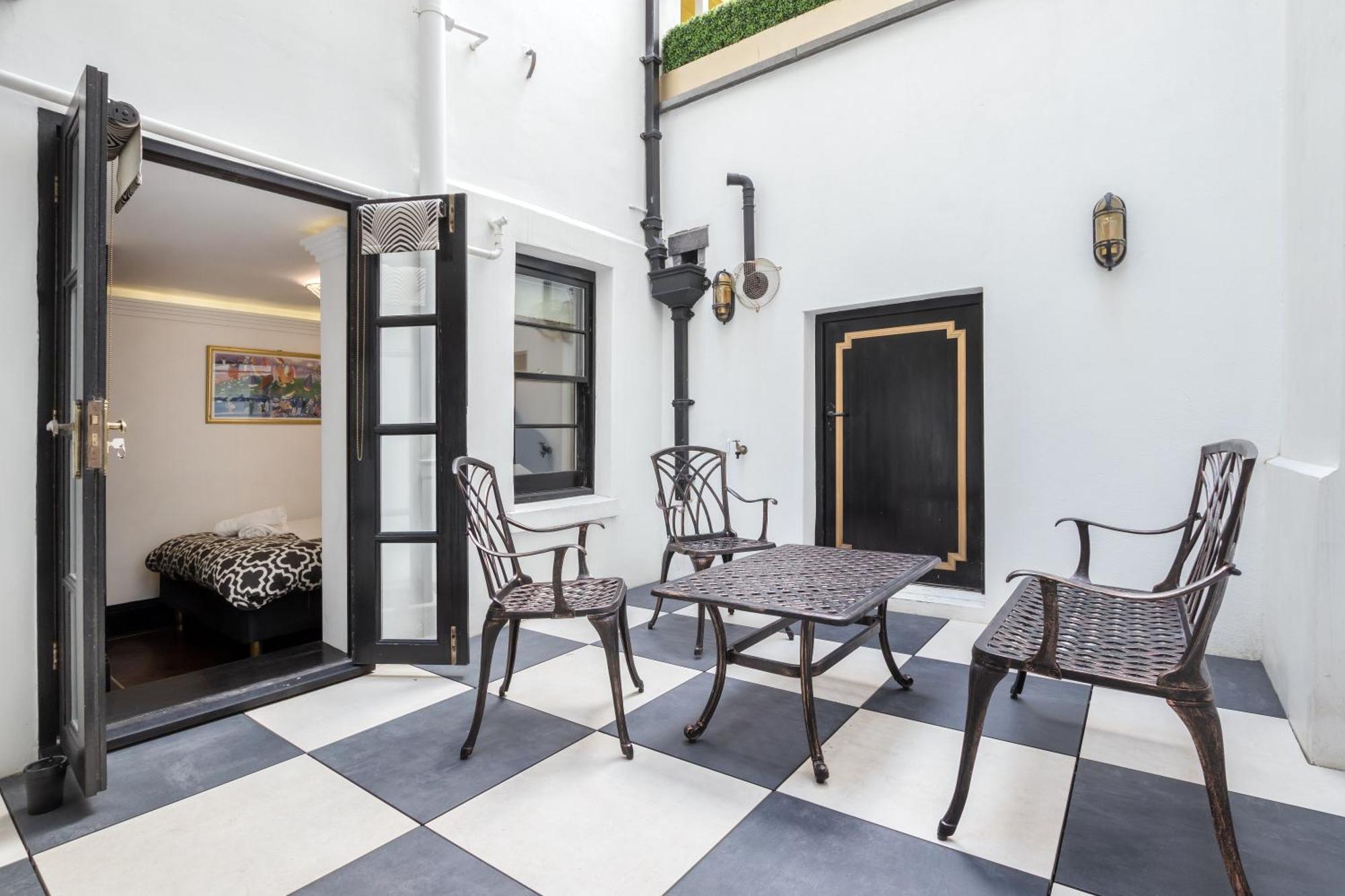 Holiday home Eastcliff House & The Art Deco Flat Brighton