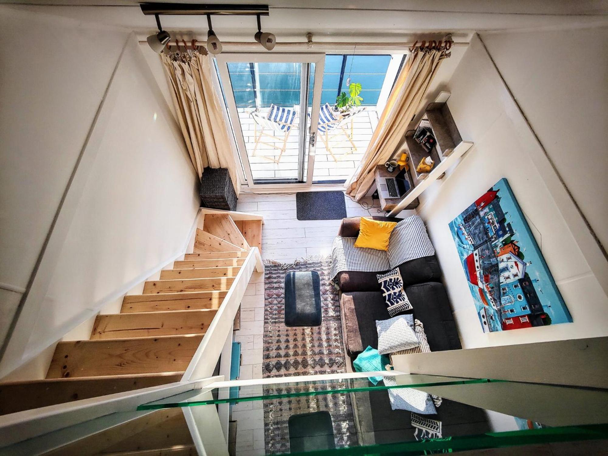 Apartment Tiny Float