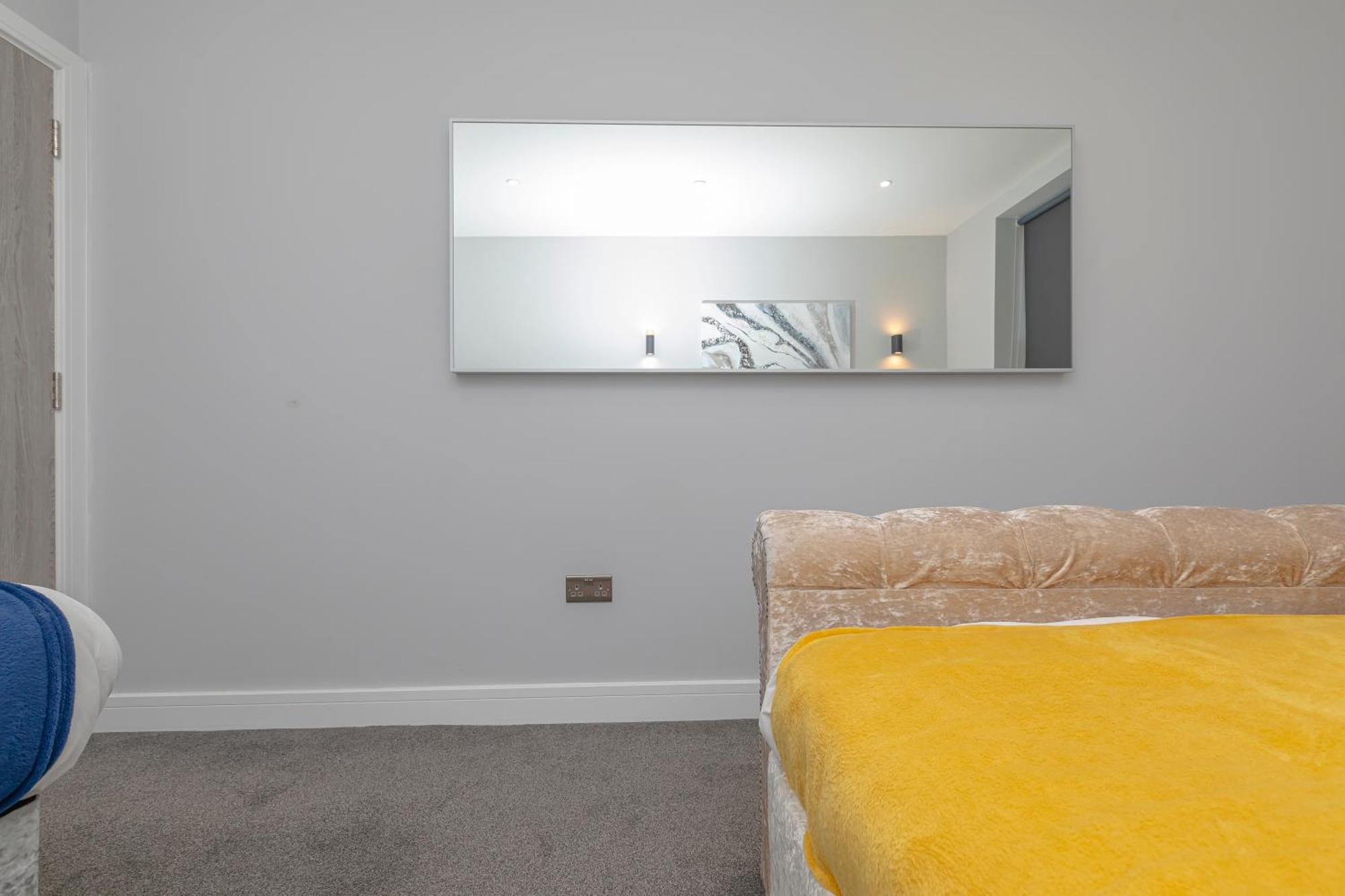 Flash Sales Offer - Any Week Day No Minimum Night Restrictions Centre Seafront 1 Bedroom Flat Bn133duk02 Apartment *