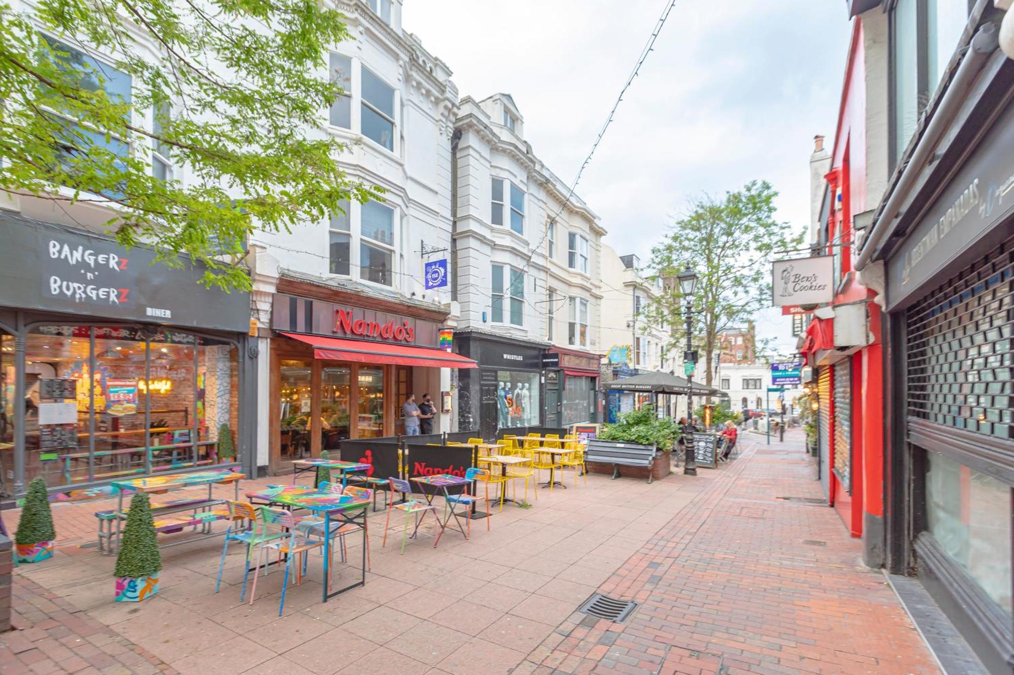 Flash Sales Offer - Any Week Day No Minimum Night Restrictions Centre Seafront 1 Bedroom Flat Bn133duk02