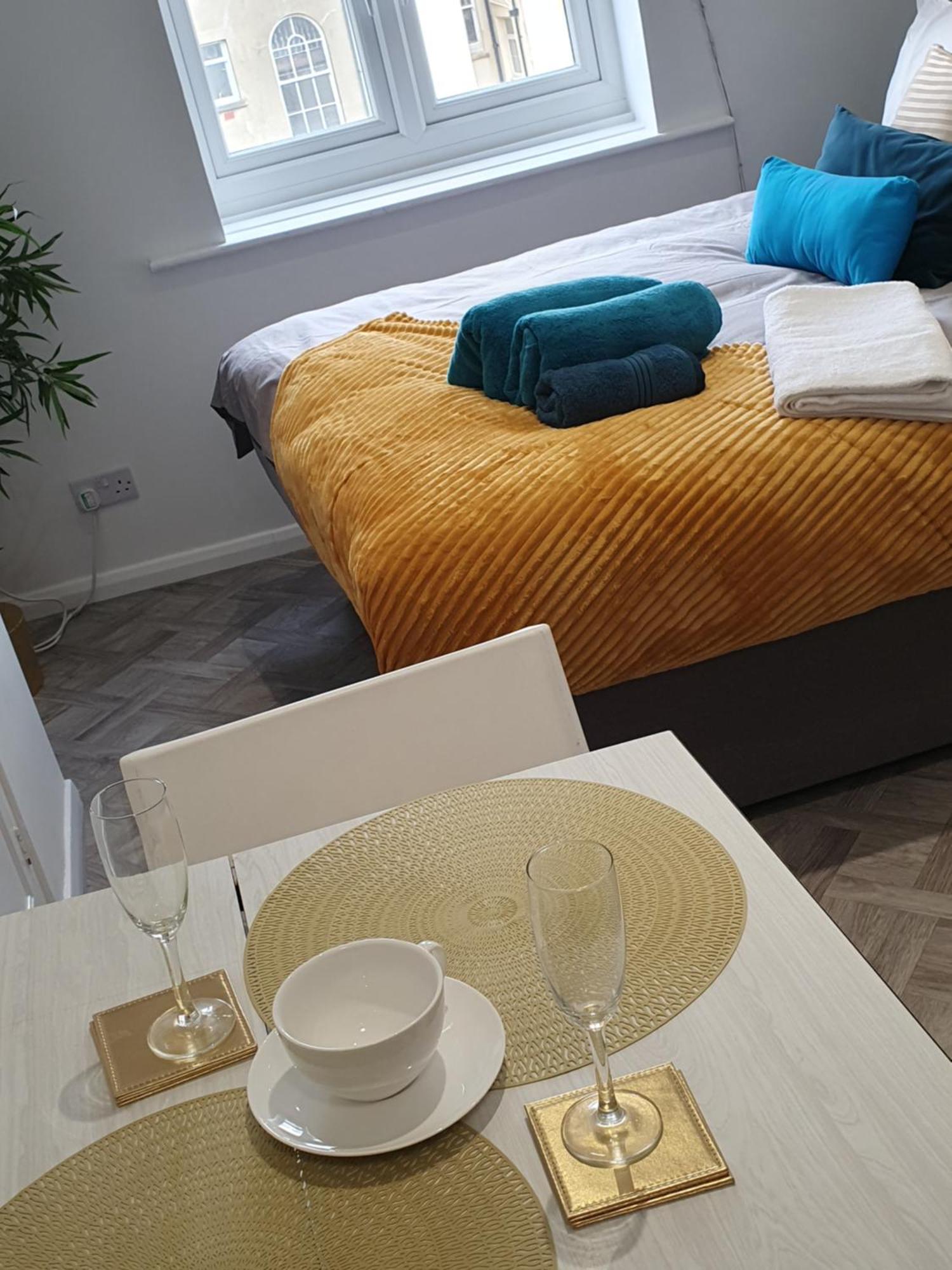 Cosy Seafront Luxury Studio Flat & Aa Apartment